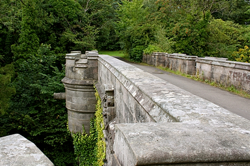 Superstition Surrounds Dog Suicide Bridge PaintSquare News   Overtoun 